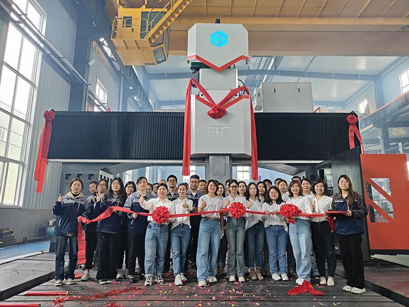 重磅消息！洛陽宇捷13米數(shù)控龍門鏜銑床正式投產(chǎn)使用!